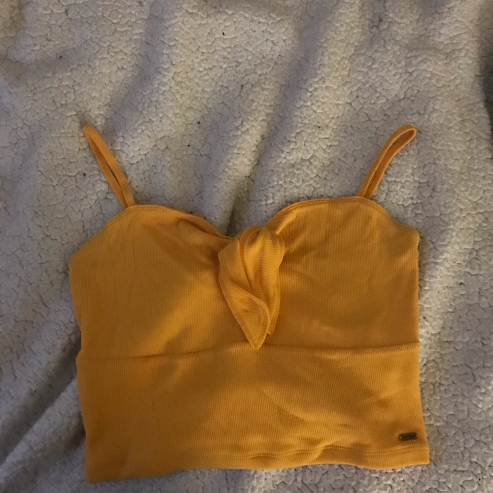 Cute hollister tank top!!!